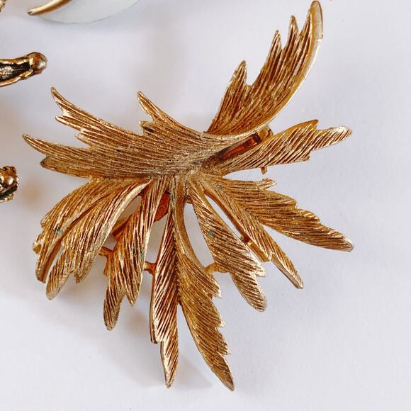 VTG Lot 3 Mid Century Modernist Abstract Gold Tone Enamel Brooches 1960s 70s - Picture 7 of 10